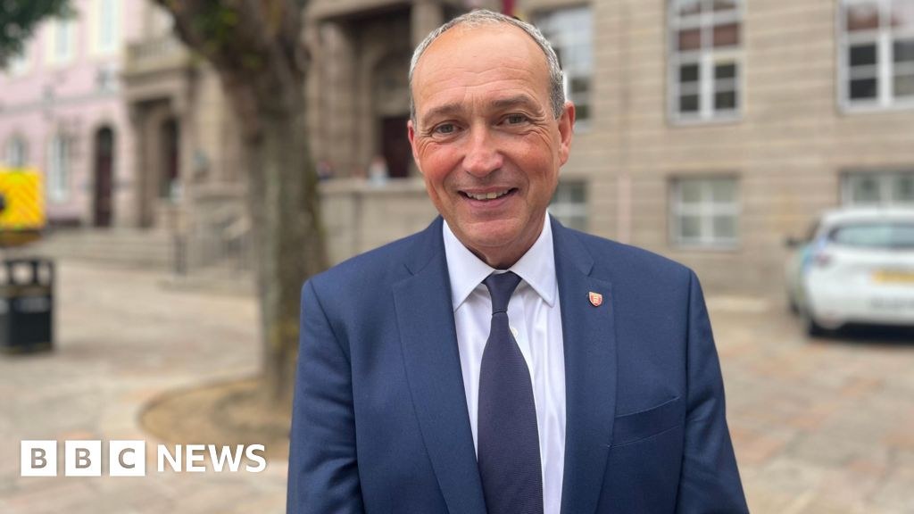 Farnham sets out 'ambitious' vision for island