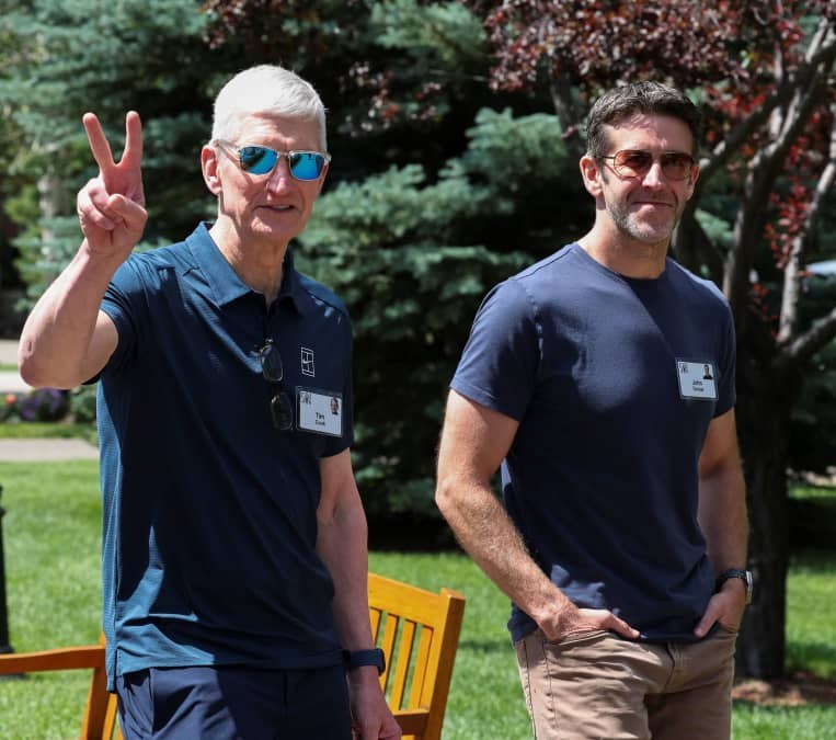 Apple touches $5 trillion market cap for first time