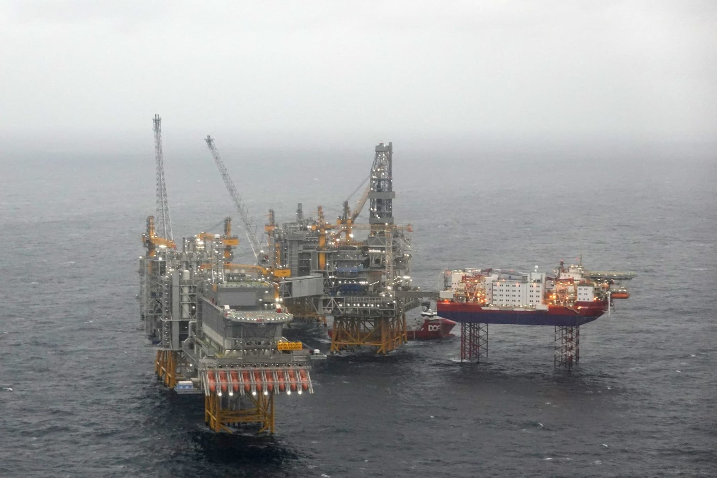 Brent breaks past $90 as U.S.-Iran conflict rages on