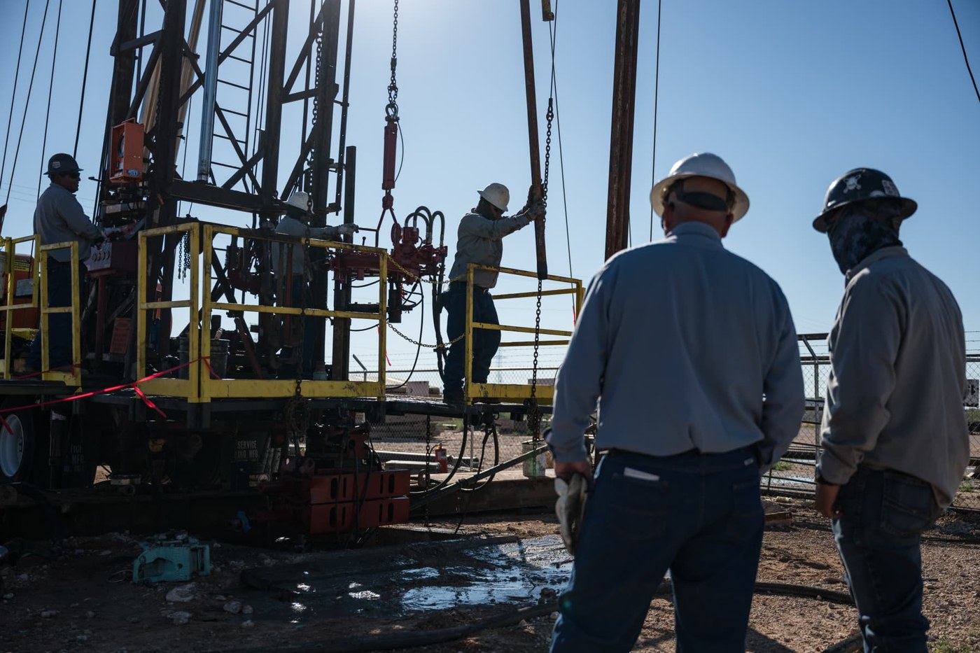 Oil drops over 4% after Trump calls off planned strike on Iran