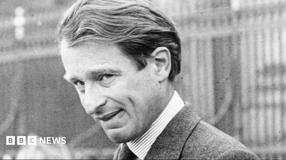 Brewery boss who banned phones and swearing from pubs dies aged 81