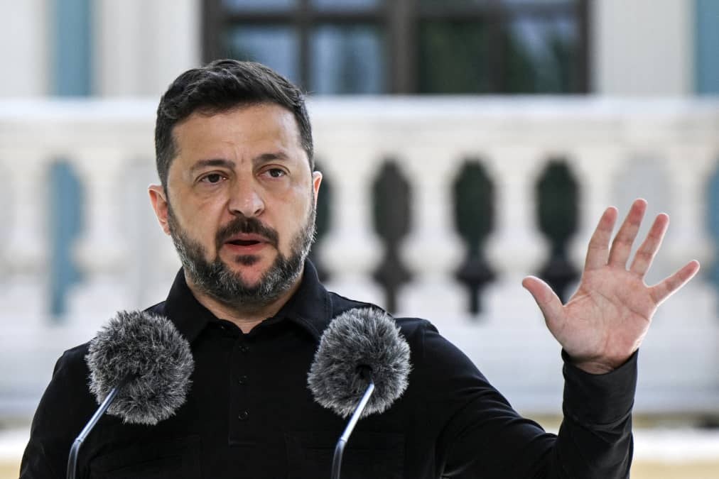 Zelenskyy ousts Ukraine’s army chief as protests expose wartime power struggle