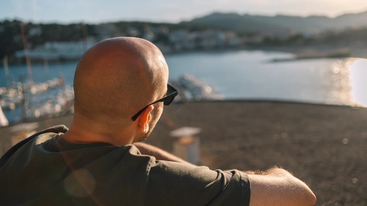 He works two hours a month to make six figures a year — why he says ditching the 9-to-5 is ‘the ultimate power’