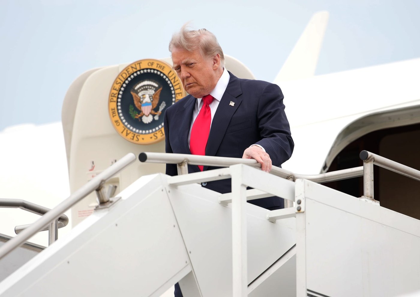Inside the financial network managing Trump's $858 million investment portfolio