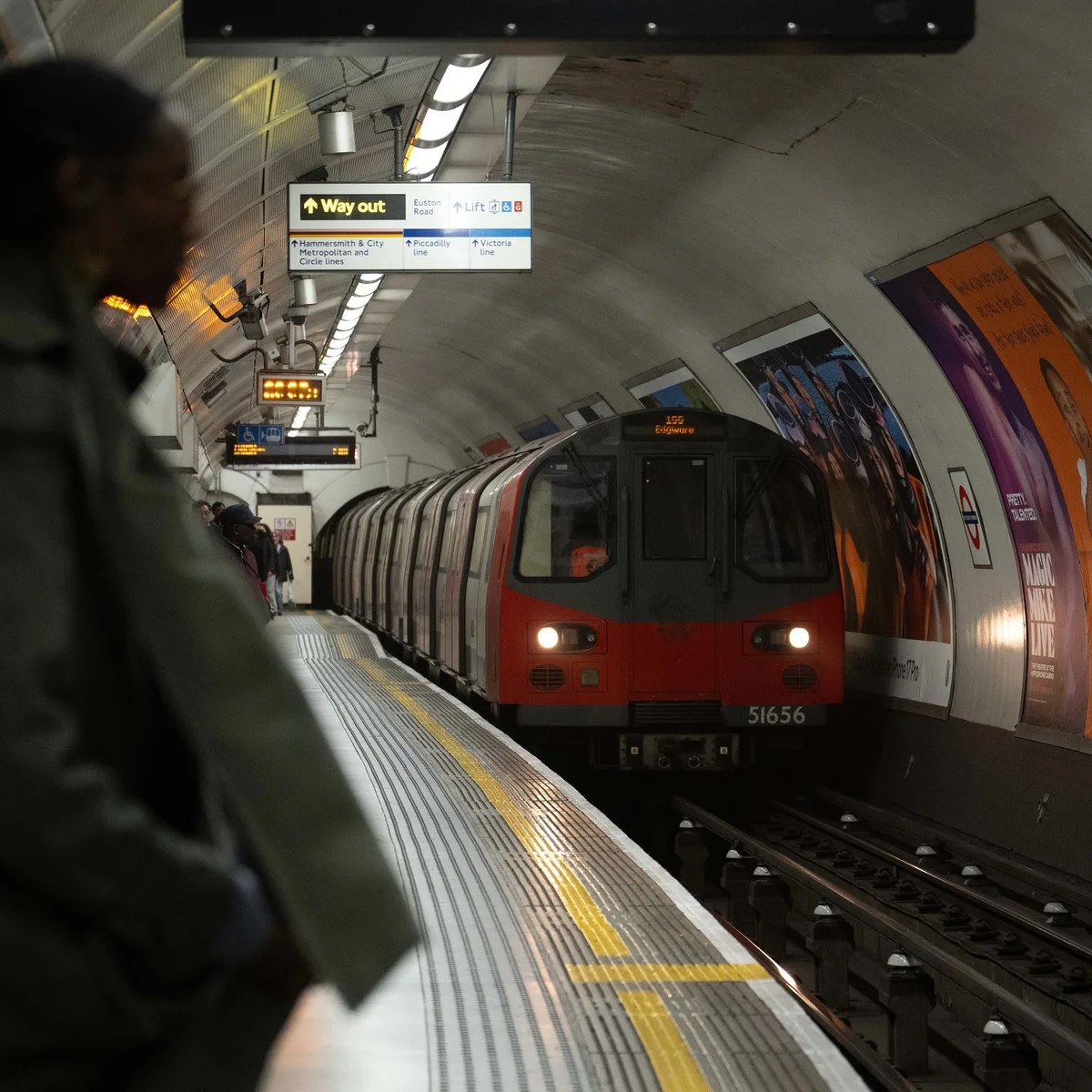 London Underground users should know about toxic dust risk, whistleblower says
