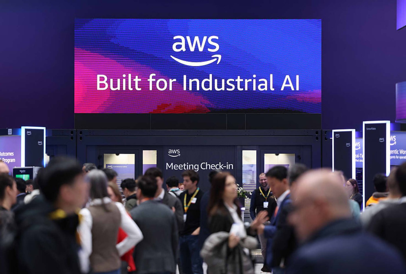 Amazon AWS posts 39% revenue growth as cloud rivals also accelerate