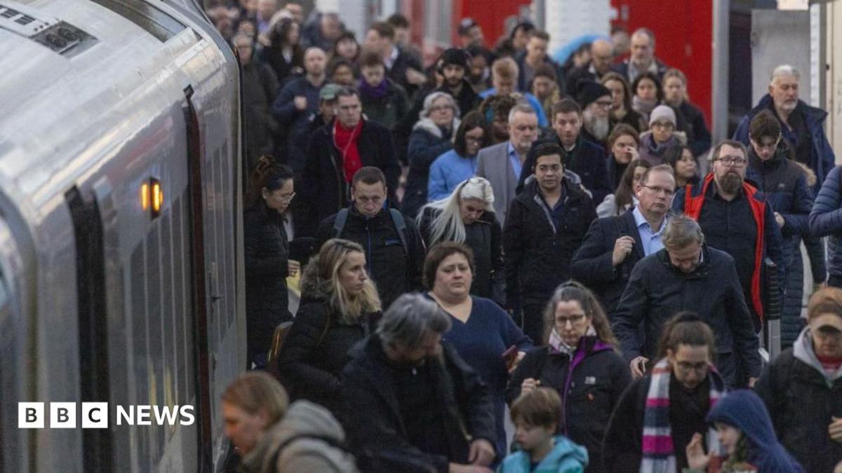 The 10 most overcrowded commuter trains revealed