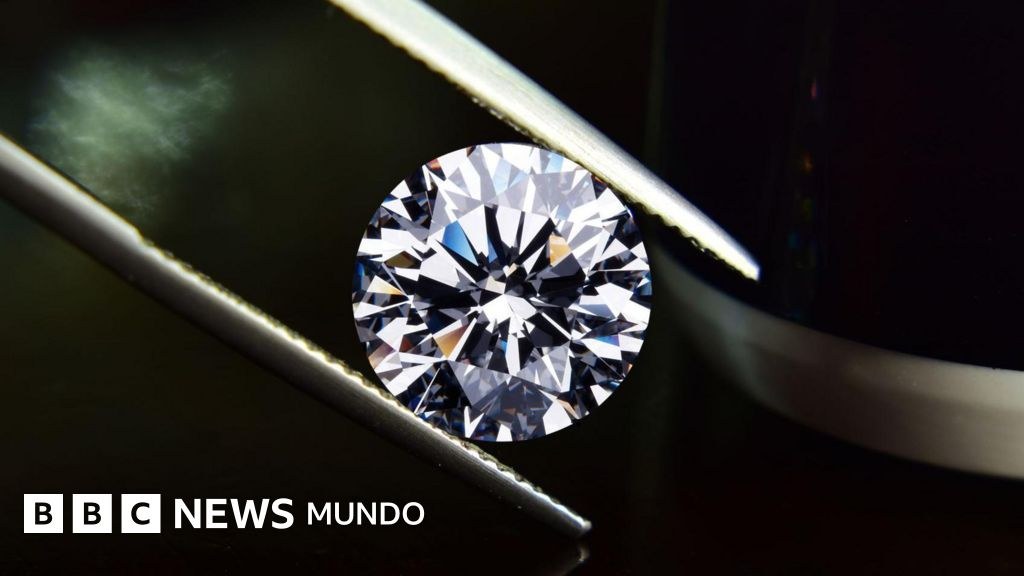 Qué consecuencias está teniendo la caída de los precios de los diamantes en todo el mundo