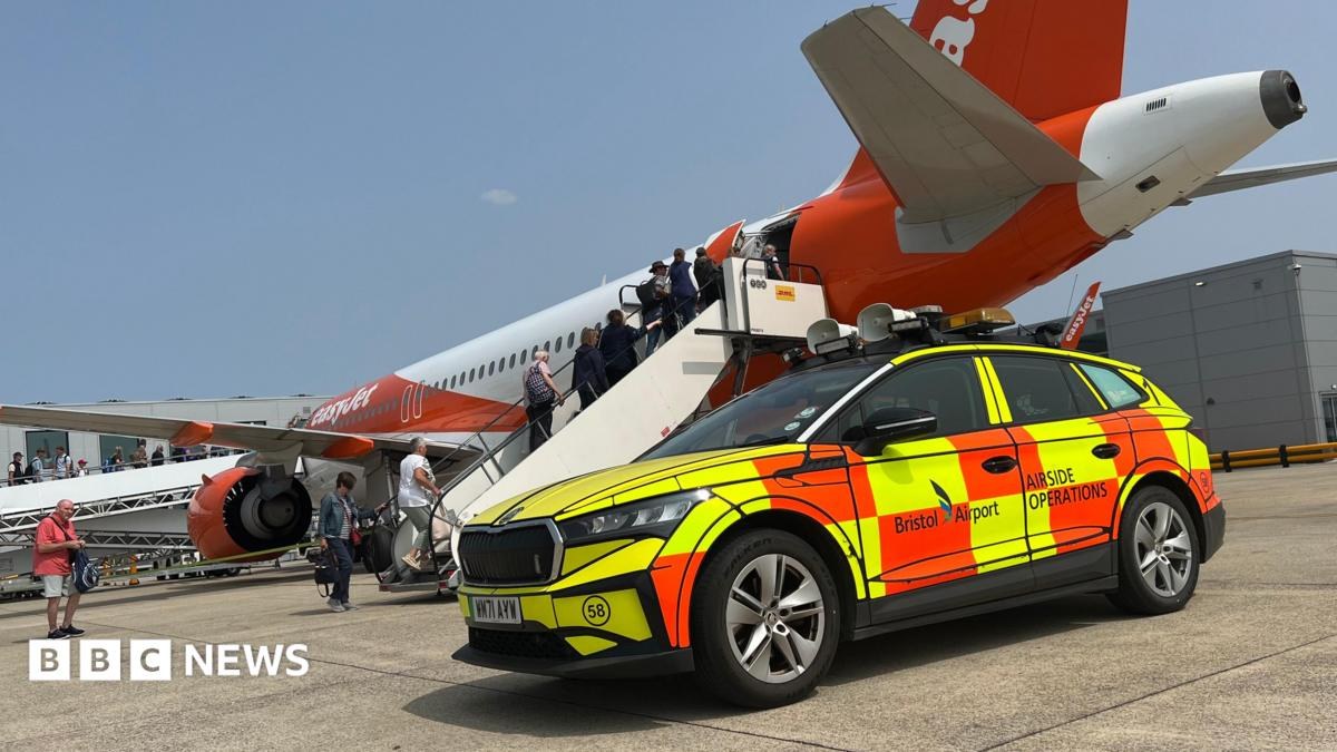 Can airport really go carbon neutral amid plans to expand flights?