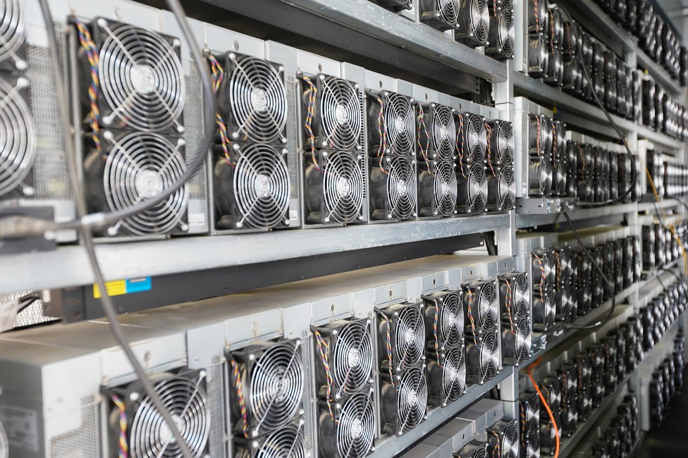 Crypto stocks rally thanks to rotation from AI infrastructure; bitcoin miners lag