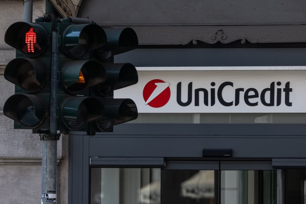 UniCredit CEO tells CNBC acquisition of Commerzbank could happen in fourth quarter