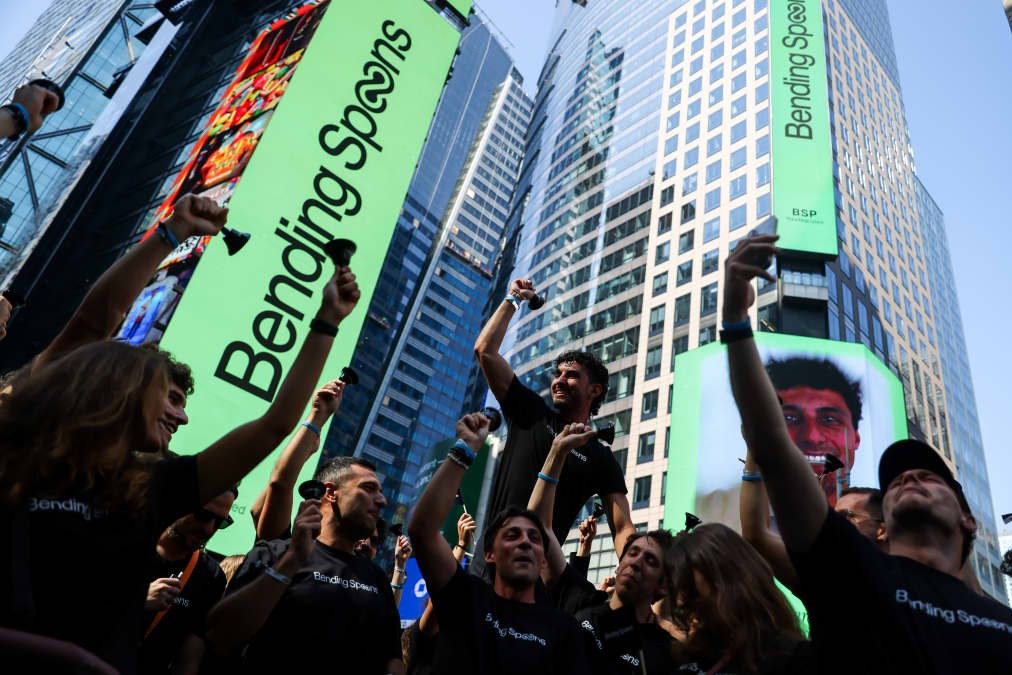 Bending Spoons wants to revive software castoffs. Berkshire is backing the plan