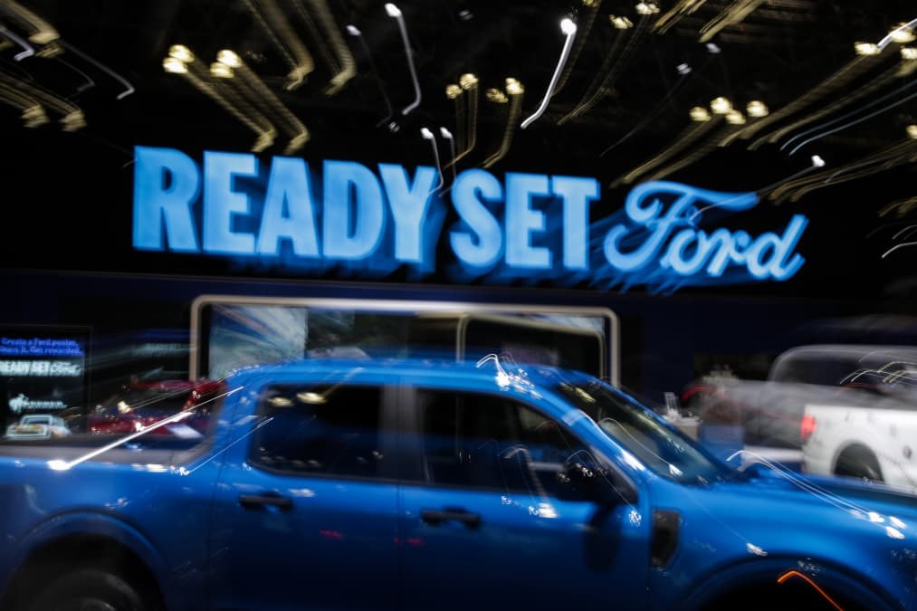 Ford Motor is set to report earnings after the bell. Here's what Wall Street expects