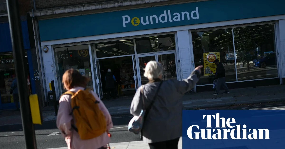 Poundland on brink of administration, with 12,000 jobs at risk