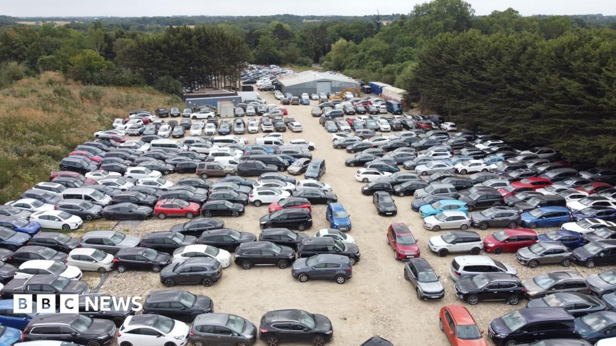 Unauthorised airport car park grows  despite stop notice