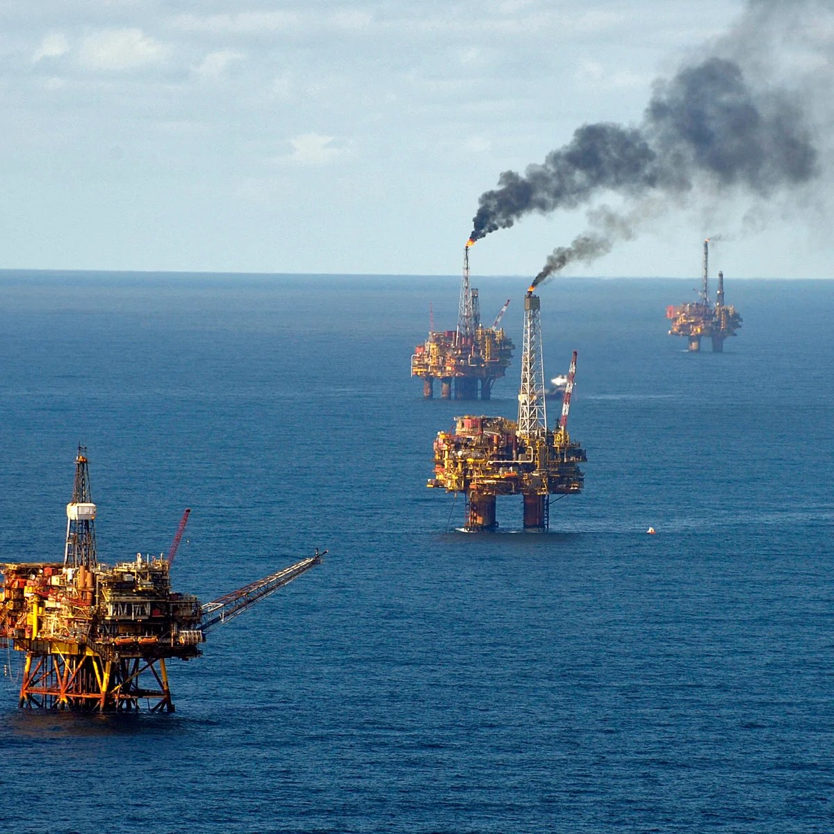 New North Sea oil drilling faces delay after gear accidentally dropped in sea