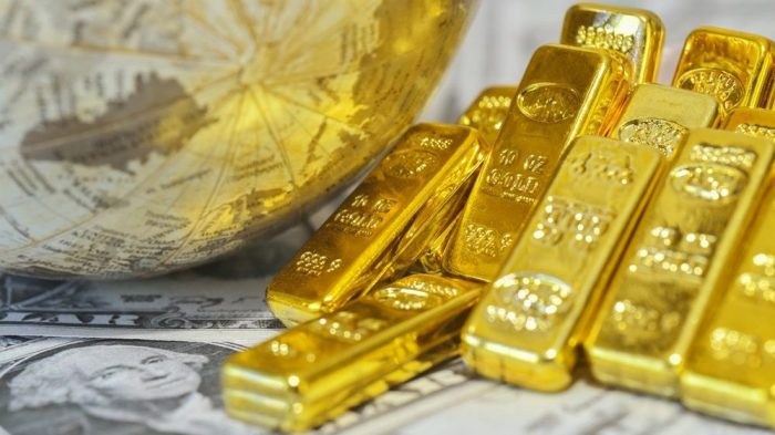 The Emergence of Gold in a Multipolar World