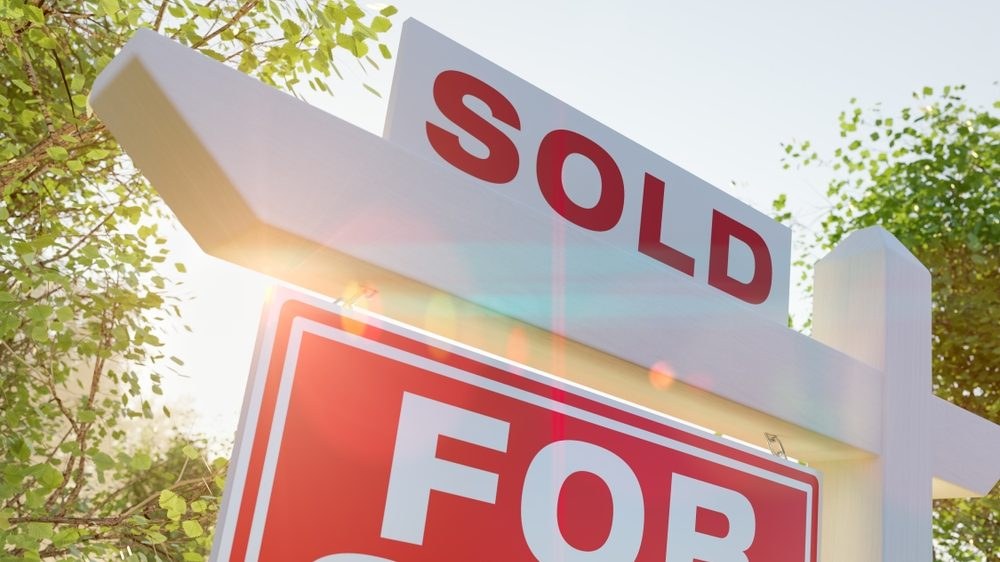 New Home Sales Unexpectedly Rise 1.6% in June