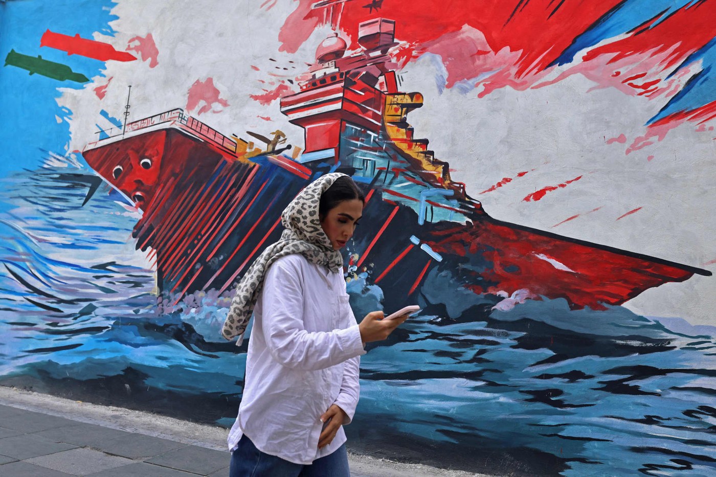 U.S. strikes Iran and Houthis threaten Saudi Arabia shipping as mediators push 10-day ceasefire