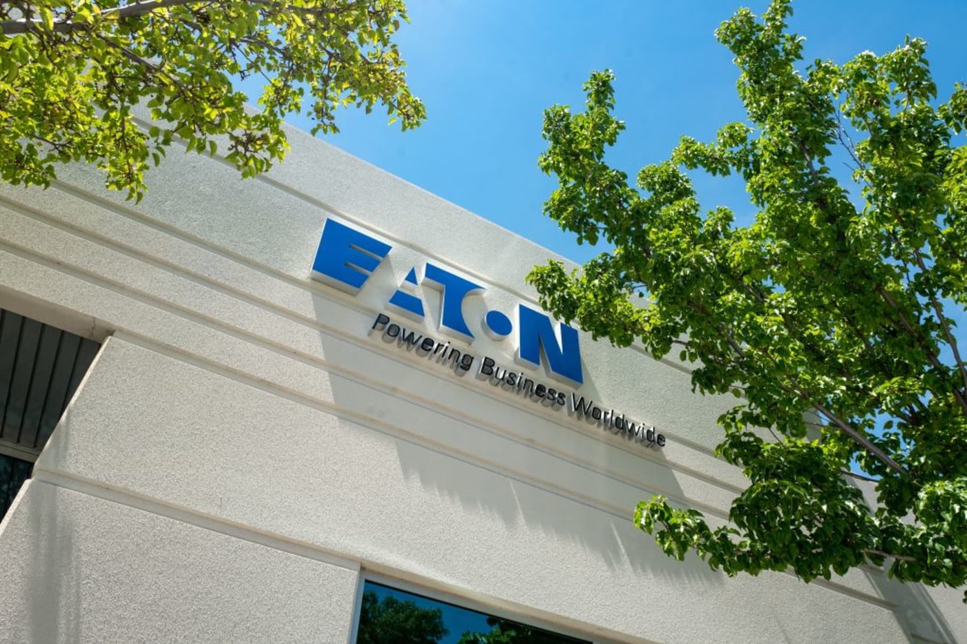 Eaton shares jump as its earnings and outlook show resilience of the AI buildout