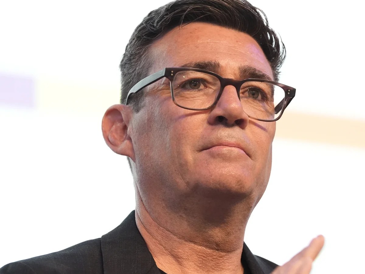 Labour MPs call for Andy Burnham to restore aid spending target set by Brown
