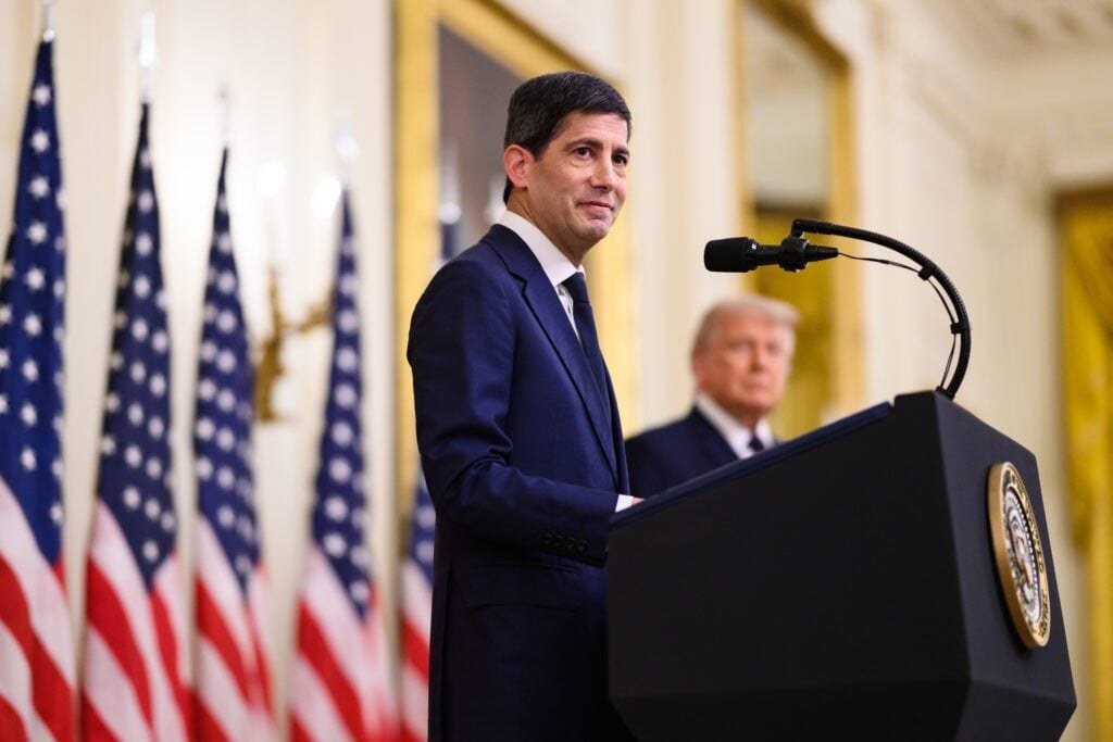 Warsh's Hawkish Fed Debut Shocks Markets Amid Inflation Focus - State Street SPDR S&P 500 ETF Trust (ARCA - Benzinga