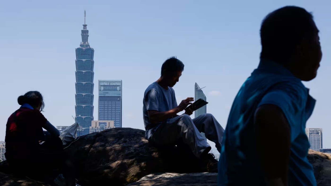 Taiwan says Xi 'distorted facts' to Trump as analysts read between lines