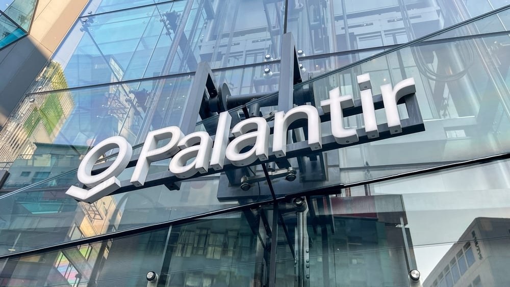 Palantir Posts 'Otherworldly' Q2 Double Beat, Raises Guidance Across All Key Metrics - Benzinga
