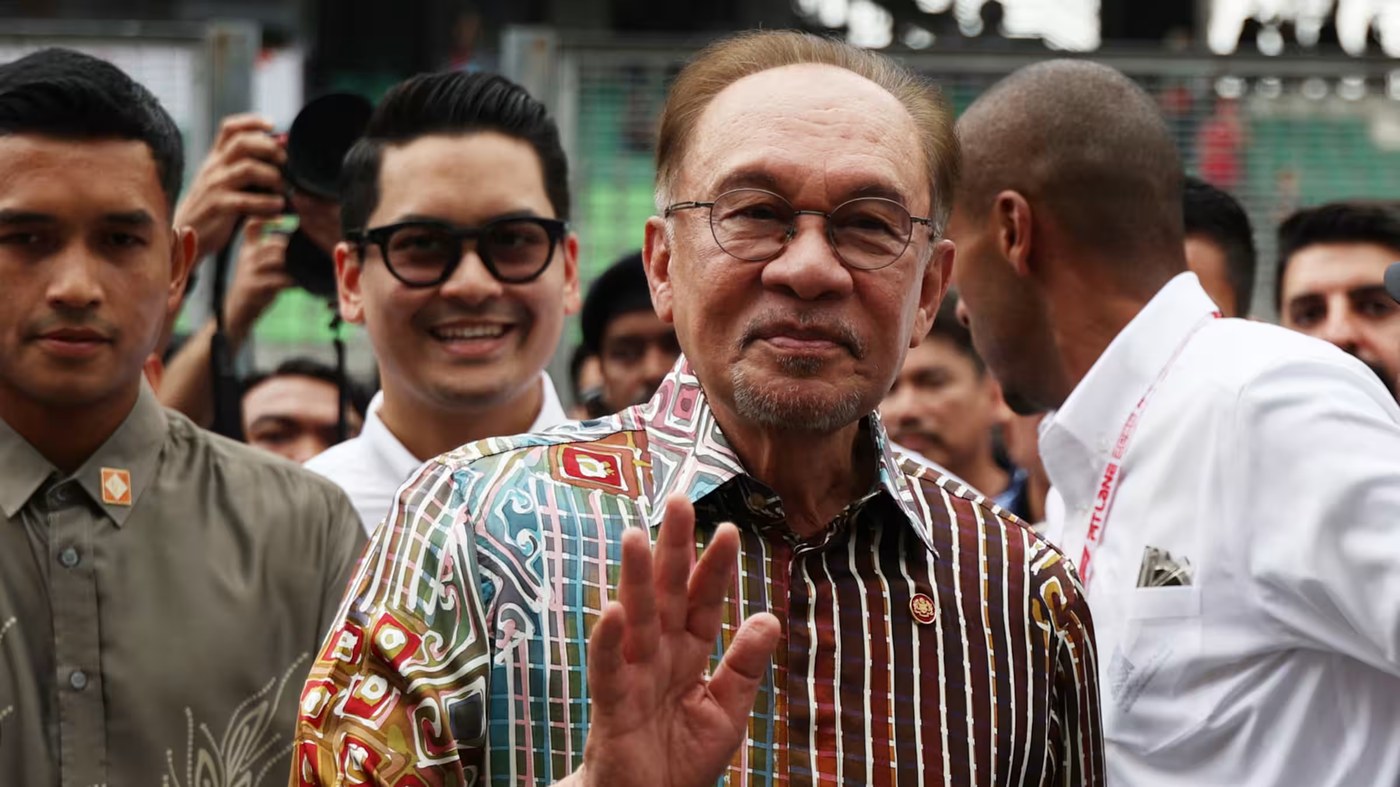 Malaysia lifts 2027 spending 4% as election approaches