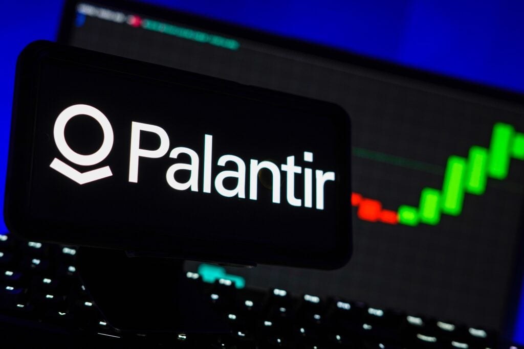 Why Is Palantir Stock Falling on Tuesday? - Benzinga