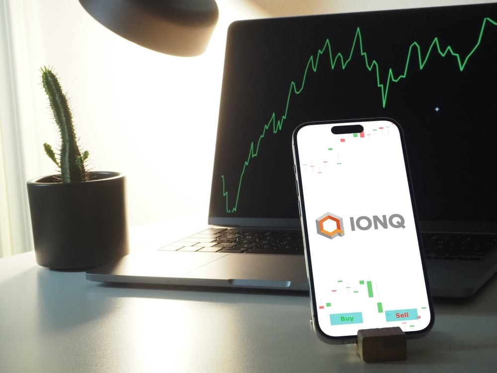 IonQ Stock Is Soaring Monday: What's Going On? - Benzinga