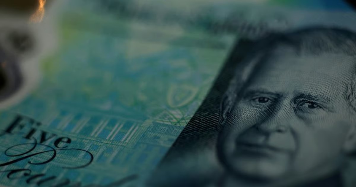 Morgan Stanley bets against pound ahead of U.K. budget